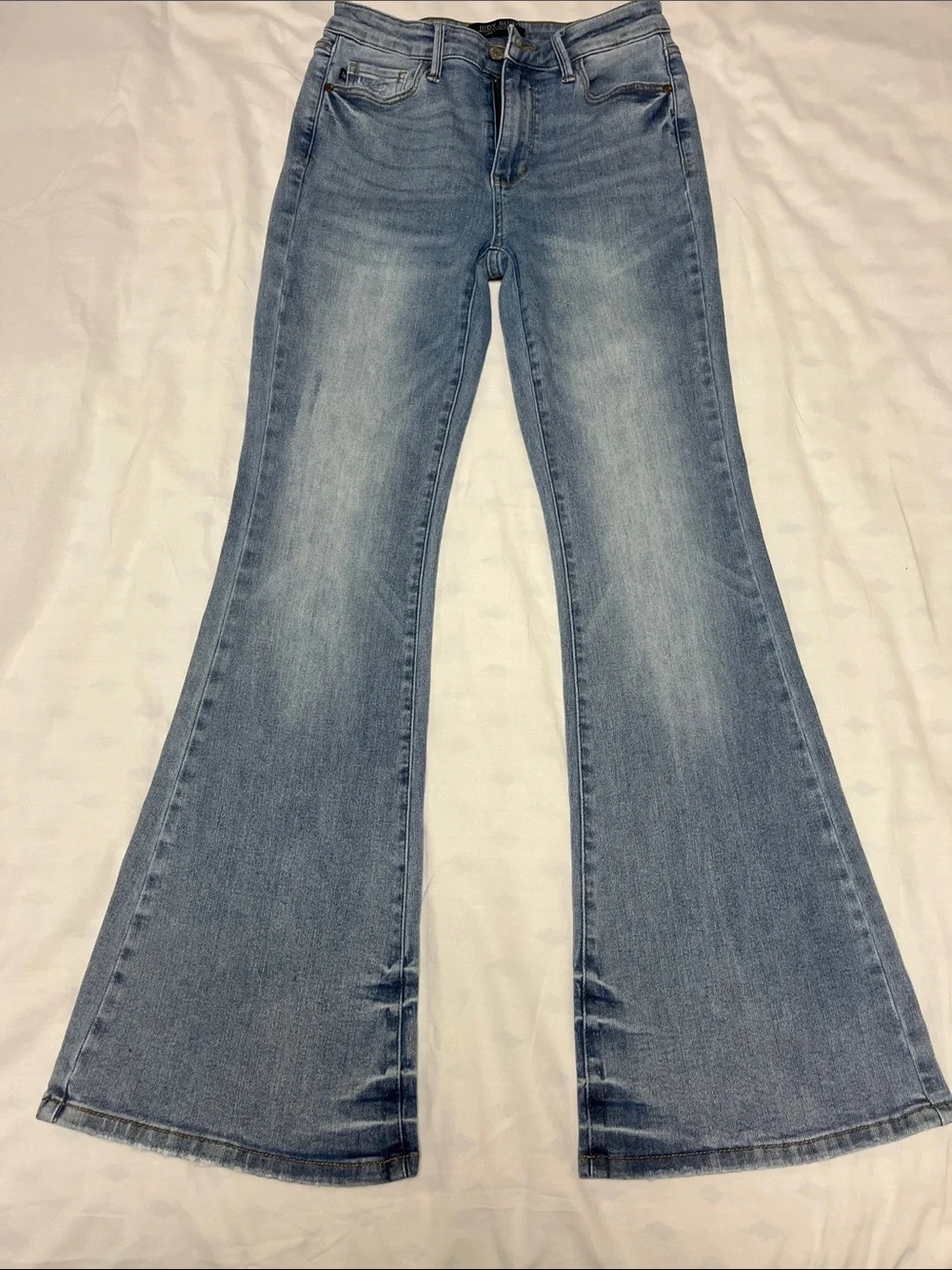 Judy Blue Light Wash Flare Jeans - Picture 1 of 10